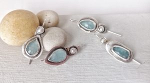 Two pari of aquamarine rosecuts with pearls earrings. One of a kind jewelry